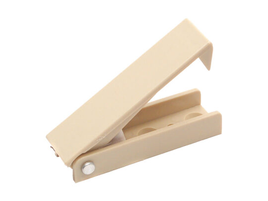 E206 Squared Baggage Door Catch