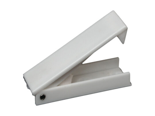 E212 Squared Baggage Door Catch